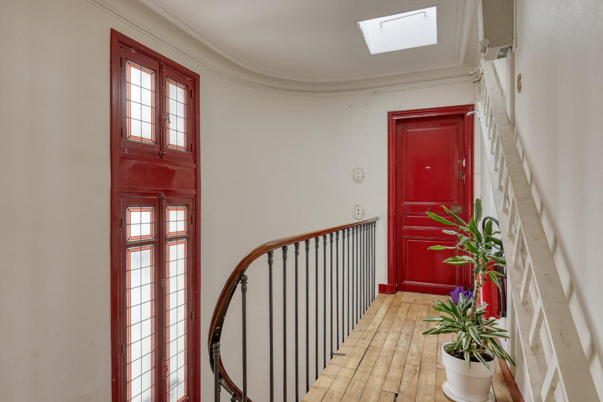 Stunning & Warm Flat In The 11th - Parmentier * Parijs